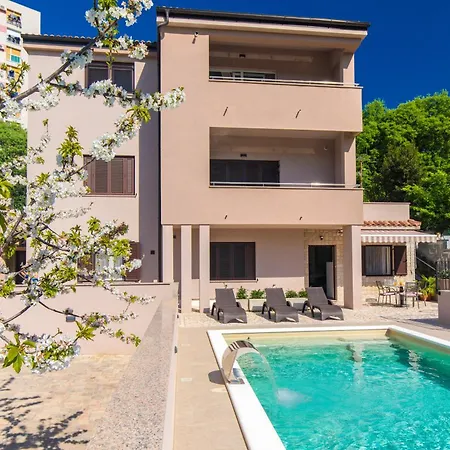 Apartment Ela Rijeka